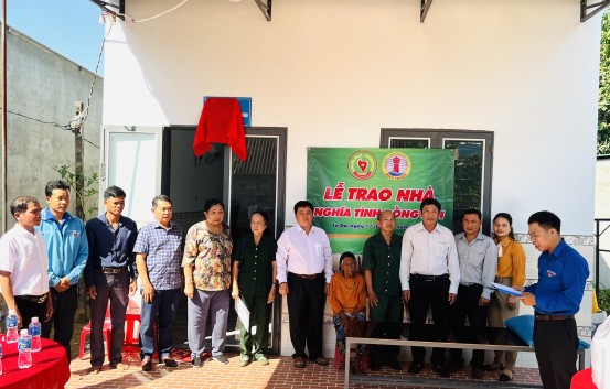 Hội Cựu TNXP Bình Thuận: Trao nhà “Nghĩa tình đồng đội”
