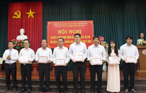 Công ty TNHH Xổ số kiến thiết Bình Thuận tổ chức Hội nghị sơ kết 03 năm thực hiện Kết luận số 01-KL/TW, của Bộ Chính trị (khóa XIII); giai đoạn 2021-2023 