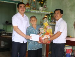 Công ty Xổ số kiến thiết Bình Thuận: Thăm, tặng quà 18 hộ gia đình chính sách Nhân dịp kỷ niệm 76 năm Ngày Thương binh liệt sĩ (27/7/1947 - 27/7/2023)